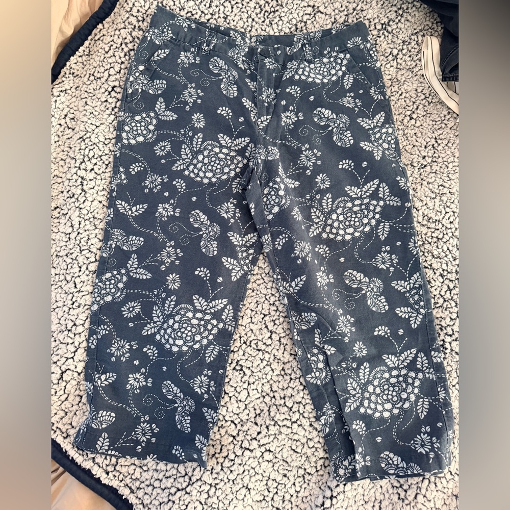 Columbia women’s Capris Floral Print Size 10 linen blend